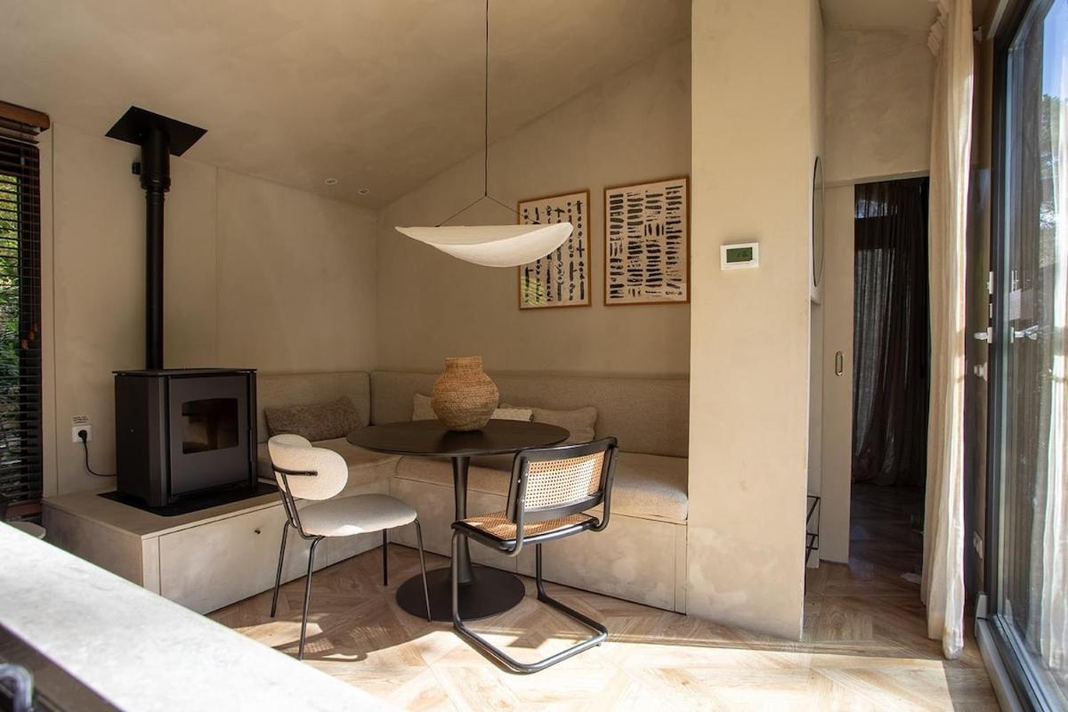 Luxe Hottub Japandi Tiny House In Het Bos Villa Nunspeet Exterior photo