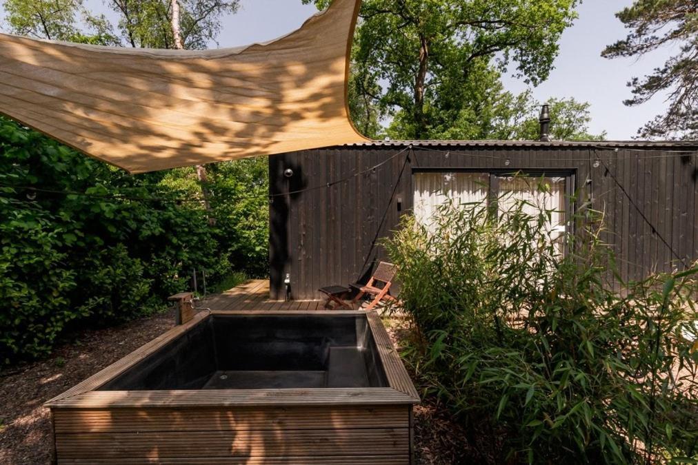 Luxe Hottub Japandi Tiny House In Het Bos Villa Nunspeet Exterior photo